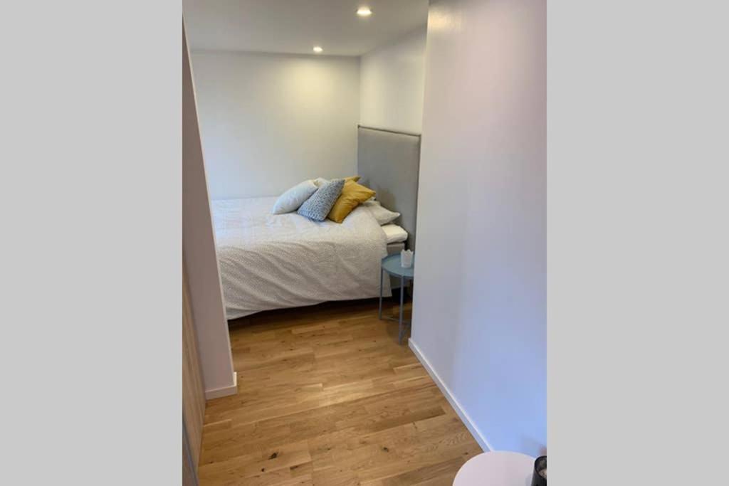 Apartmán Nyrenoverat Kaellarlaegenhet Ljungskile Exteriér fotografie